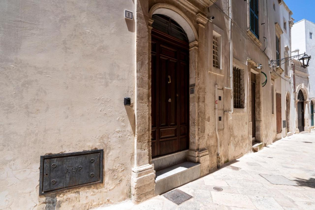Vico II Terrace Apartment A Step From Piazza Roma Martina Franca Esterno foto