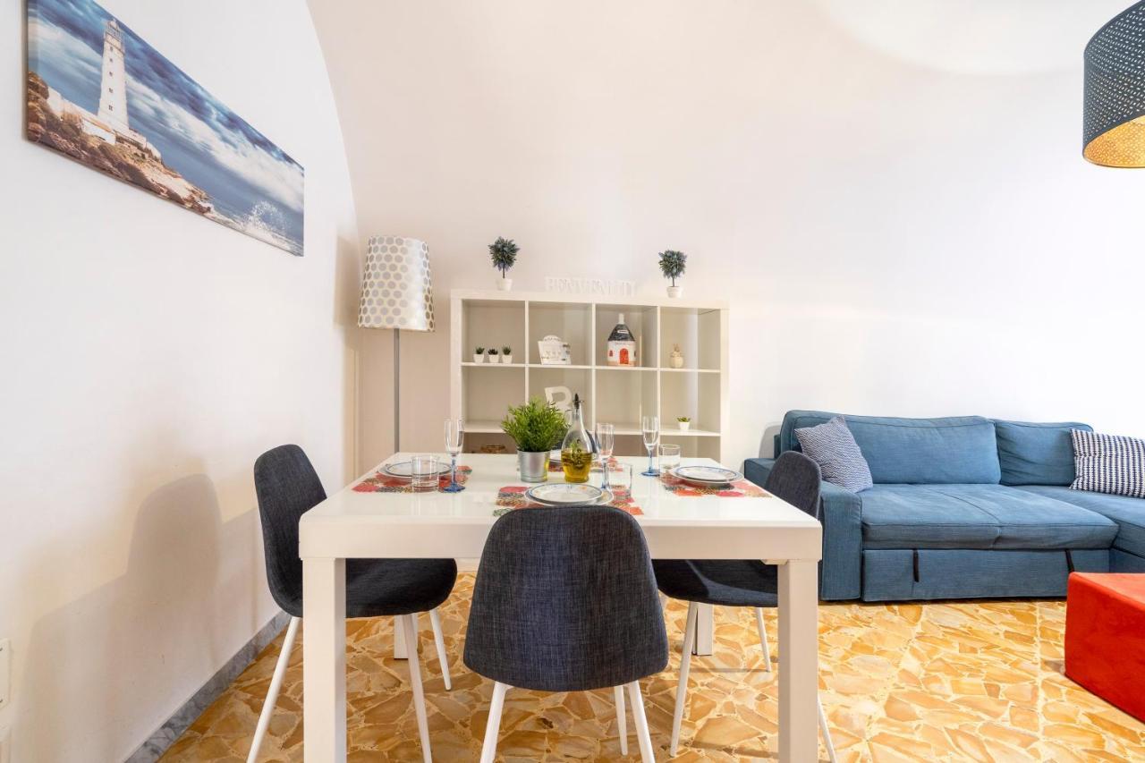 Vico II Terrace Apartment A Step From Piazza Roma Martina Franca Esterno foto