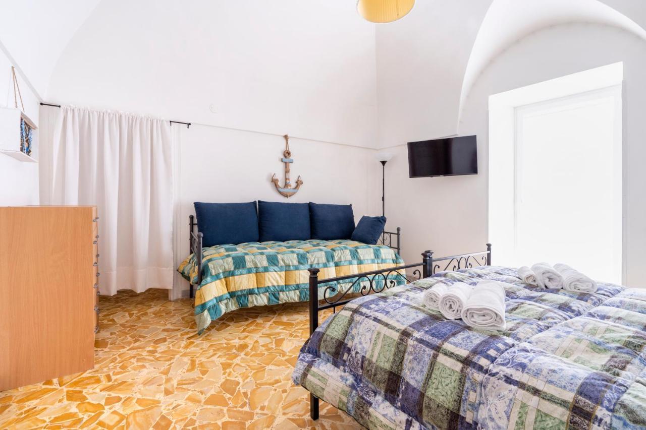Vico II Terrace Apartment A Step From Piazza Roma Martina Franca Esterno foto